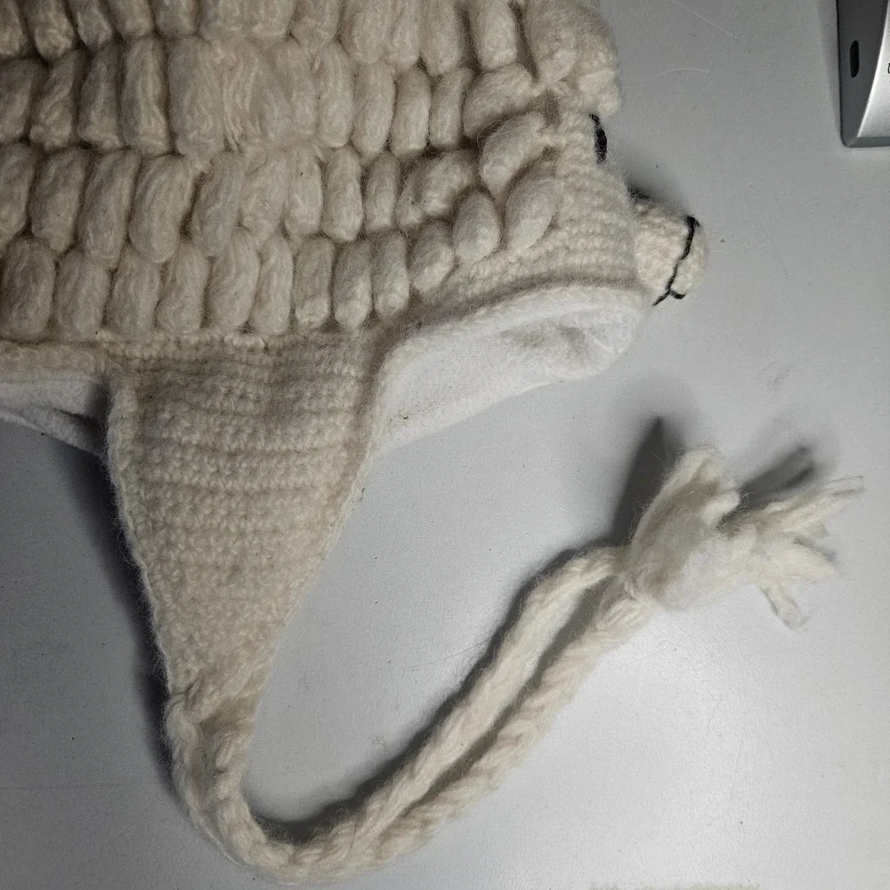 English Heritage Sheep Hat Hand Knitted Wool Fleece Lined‎ Trapper Beanie Cream